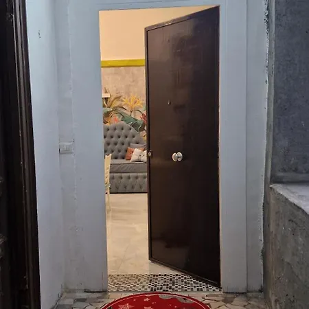 Beautiful House 38 度假居 *